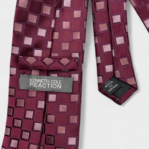 Kenneth Cole Reaction Silk Tie Geometric Cubes Red Formal Business Dress - Picture 4 of 6